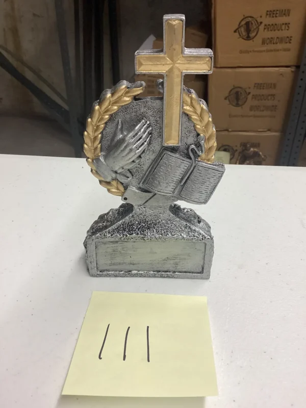 SILVER PRAYING HANDS W/CROSS & BIBLE